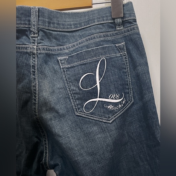 Love Moschino Jeans with cool back-pocket design - Picture 2 of 5